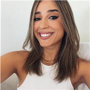 Hola! Soy Lucía periodista de 28 años y me encanta comunicar y en consecuencia enseñar:Lengua, inglés, historia, geografía y más!